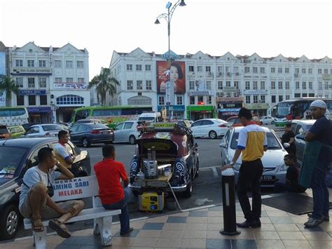 Melaka sentral, which is the large bus station you will probably arrive at from kl. car cafe | Alor, Melaka, Photo