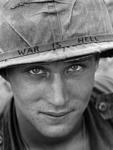 The Powerful Vietnam War Photos That Made History Here And Now