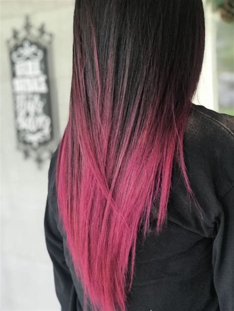 Pin By Lauran On Hair Ideas ️🧡💛💚💜💖 Pink Hair Streaks Dark Pink Hair