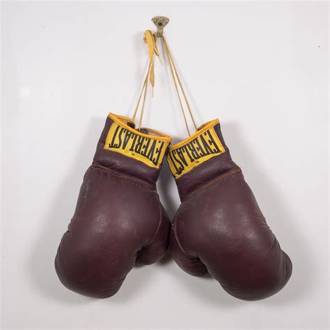 Leather Everlast Boxing Gloves C1960 S16 Home