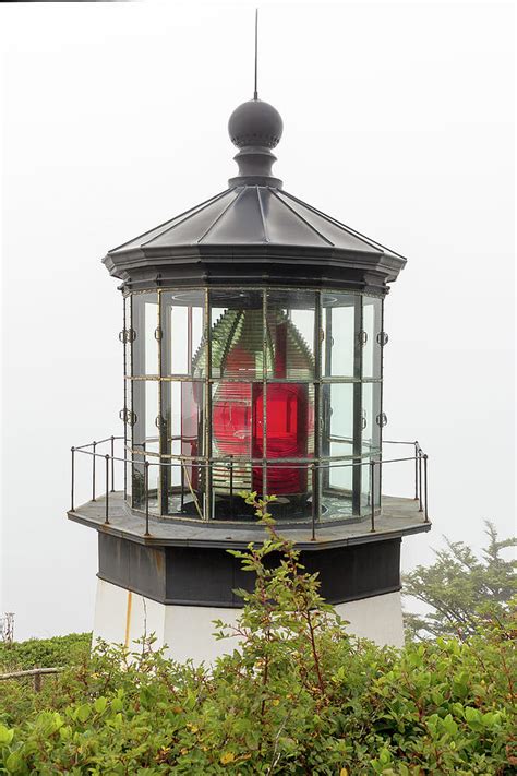 Cape Meares Lighthouse Fresnel Lens Photograph By Jit Lim Fine Art