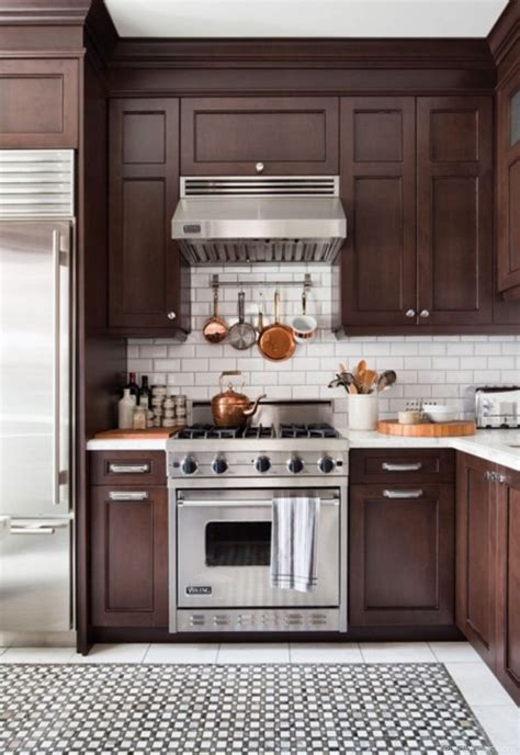 Find the 17 most fabulous cream kitchen cabinets designs in this post. 77+ Stylish Dark Brown Cabinets Kitchen Suitable For ...