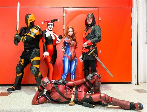 thousands of cosplay fans swoop in for london s comic con daily mail online