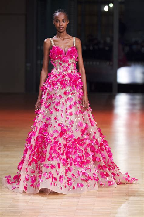 Spring 2022 Haute Couture Elie Saabs Eden On Earth — Couturenotebook