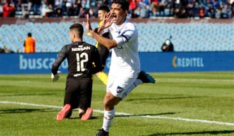 Todos los goles y jugadas que dejó el partido entre peñarol y nacional. Nacional vs. Peñarol EN VIVO EN DIRECTO ONLINE ver ...