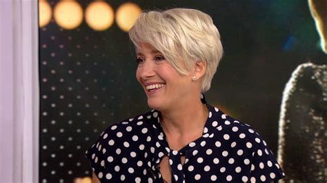 Movie news, entertainment, and all things hollywood, pop culture, music, and politics. emma thompson late night hair style - Google Search | Night hairstyles, Short hair styles, Emma ...