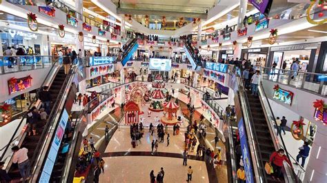 Christmas Festive Footfall At Decked Out Malls In Kolkata Telegraph