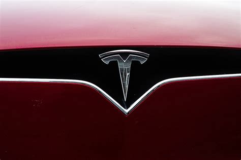 Tesla Accuses Rivian Of Poaching Employees Stealing Trade Secrets Automotive News