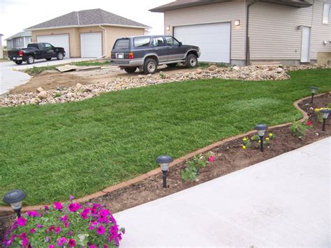 Front Yard Landscape Cornell Design And Landscaping Moose Jaw