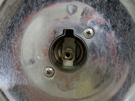 Moen tub faucet will not turn off. I'm unable to turn off my Moen faucet! It's a Posi-Temp ...