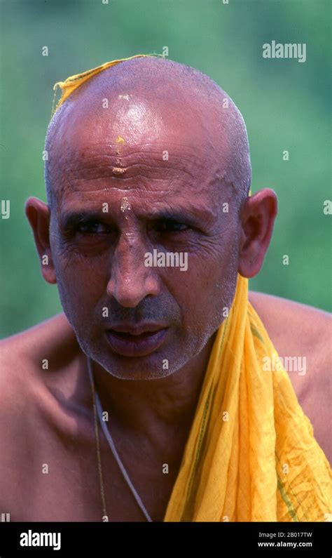 Vaishnavite Brahmin Hi Res Stock Photography And Images Alamy