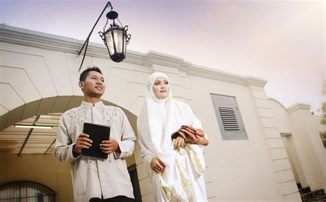 Pentingnya Taat Suami Bagi Istri Muslim Yang Sholehah Cahaya Islam