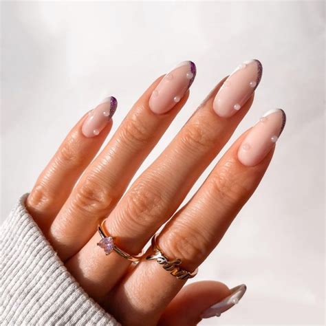 50 Pearl Nail Art That Are Super Pretty — Pearls With A Twist