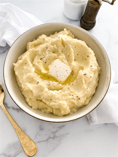 Cauliflower And Potato Mash The Elegant Economist Recipe Vegan