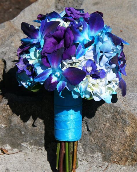 BB1014 Purple And Blue Orchid Bridal Bouquet 1 6222 048 Pixels
