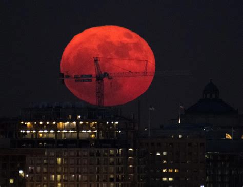 Tonights Pink Supermoon Will Be Biggest And Brightest Of 2020