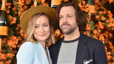 Stream ted lasso series ted lasso an american football coach moves to england when hes hired to manage a with cynical players and a doubtful town, will he get them to see the ted lasso way? Jason Sudeikis and His 'Ted Lasso' Co-Star Keeley Hazell Show Some PDA in NYC | Entertainment ...