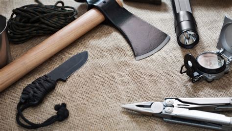 The 7 Best Survival Tools To Have With You At All Times
