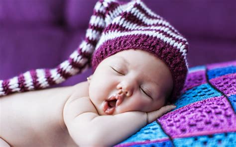 Un Niño Duerme Con La Boca Abierta Por Qué El Recién Nacido Respira