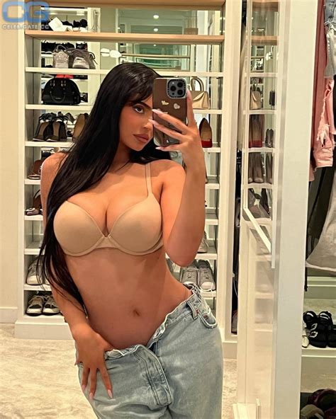 Kylie Jenner Nackt Nacktbilder Playboy Nacktfotos Fakes Oben Ohne