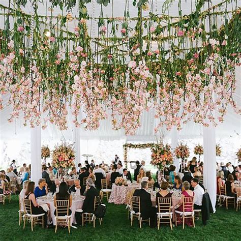 15 awesome ideas to make your wedding tent shine