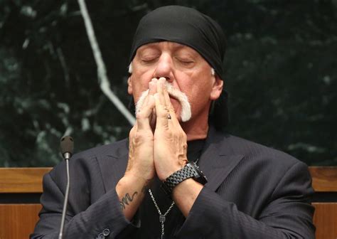 Hulk Hogan Awarded 115 Million In Gawker Sex Tape Lawsuit Cbs News