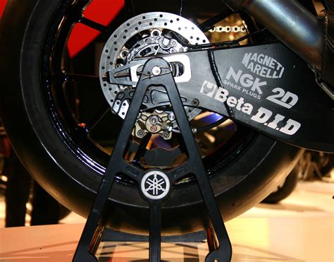 Brembo m4 fitment pads pistons diameter: Brembo Rear Brake Caliper X206001