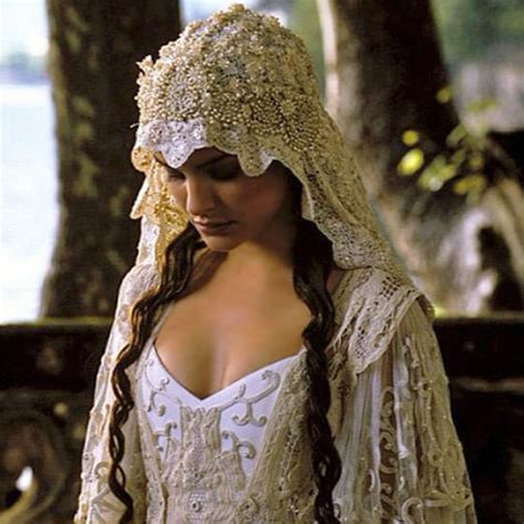 Knighted, and awarded bafta fellowship (among i think we will see an insane increase in quality with jj abrhams because he's using practical sets. Natalie Portman in Star Wars II | Beautiful Brides in ...