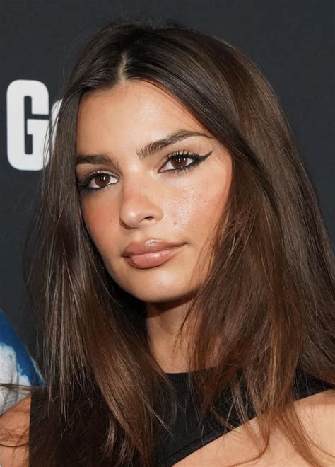 Emily Ratajkowski Model Rvindictaratecelebs