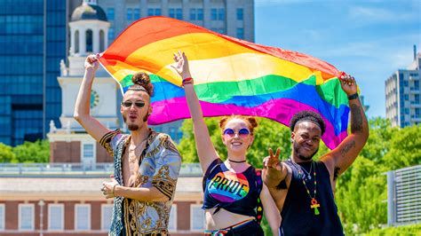 philadelphia unveils new gay pride flag vseramo