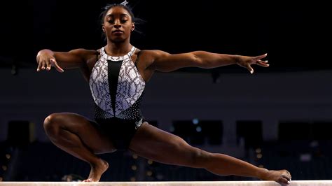 Simone Biles Wins Record 7th National Womens Gymnastics Title — Photos
