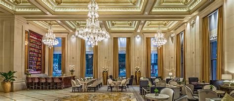 The Champagne Bar Nyc Iconic The Plaza Hotel New York