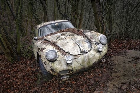 Car Wreck Porsche Wallpapers Hd Desktop And Mobile Backgrounds