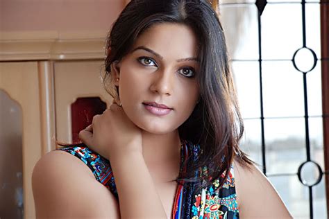 For paid video call service msg in dm type _service. SouthMovieActress: Anjali-dwivedi sexy close up photos