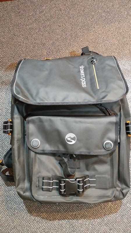 2020 Showers Pass Transit Waterproof Commuter Backpack For Sale