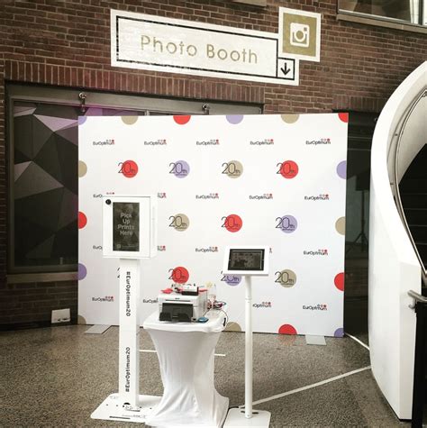 3 Tips For Choosing Event Photo Booth Packages