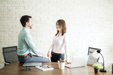 6 Tips For Dealing With A Workplace Romance