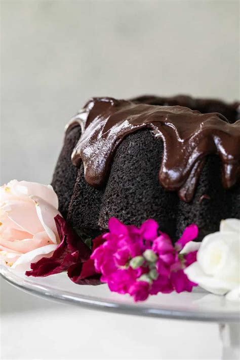 Chocolate Ganache Bundt Cake Sugar And Charm