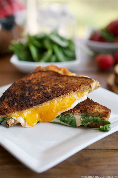 11 best cheeses for grilled cheese sandwiches because having options keeps things delicious