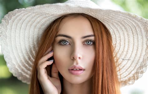 Women Outdoors Hat Women Redhead Portrait Juicy Lips Blue Eyes