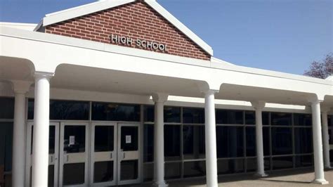2 Jericho Schools Remain On Lockdown Tuesday Newsday