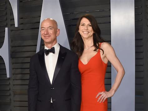 Jeff Bezos Ex Wife Mackenzie Scott Remarries Whos The Lucky Guy Heard Zone