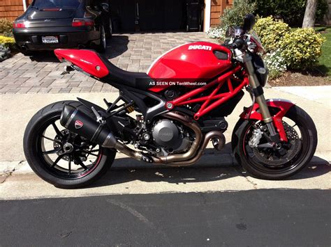 Get the latest specifications for ducati monster 1100 evo 2012 motorcycle from mbike.com! 2012 Ducati Monster 1100 Evo