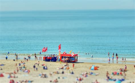 Strand van zandvoort is tijdens ieder jaargetijde een bezoek waard. Zandvoort Strand Foto & Bild | europe, benelux ...