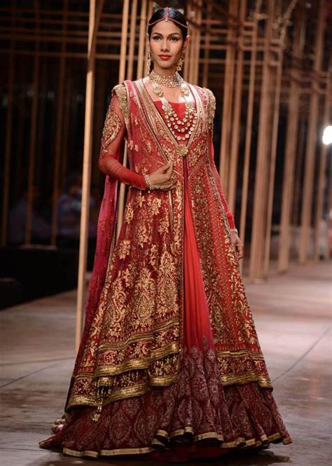 To help you choose from the current raging trends. 5 Indian Designers to Help You Pick Your Dream Wedding ...