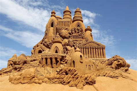 14 Incredible Sand Sculptures From The Taj Mahal To Chinas Forbidden