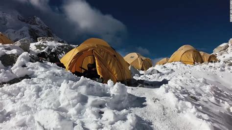 A Tour Of Everest Base Camp 2015 Cnn Video