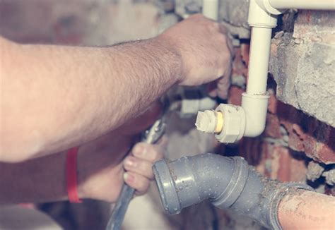 Whats The Difference Between A Plumber And A Drainage Contractor