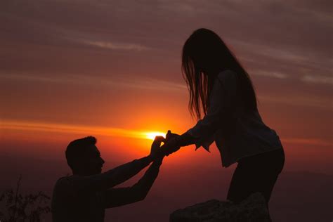 The Most Romantic Ways To Propose ~ Wikye