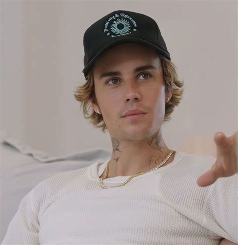 Justin Bieber - Biography, Profile, Facts & Career | Gluwee